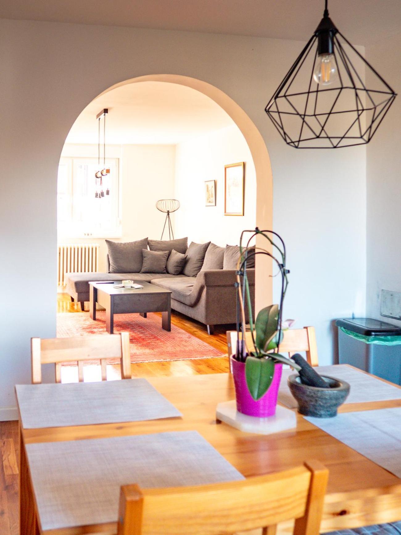 Spacious Cozy Cheyf Sarajevo